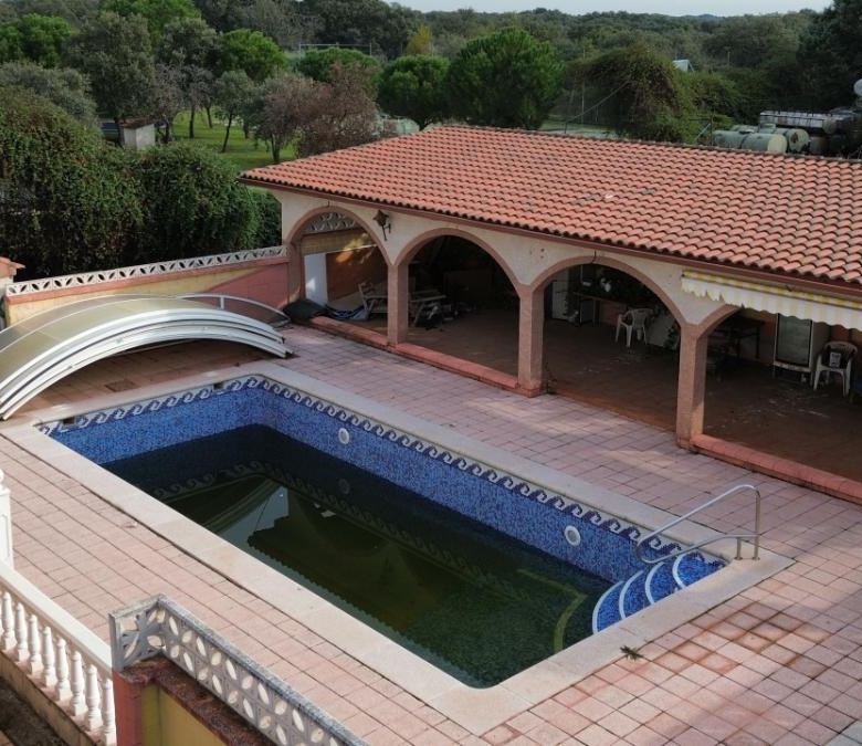 Chalet parcela Serranillos Playa